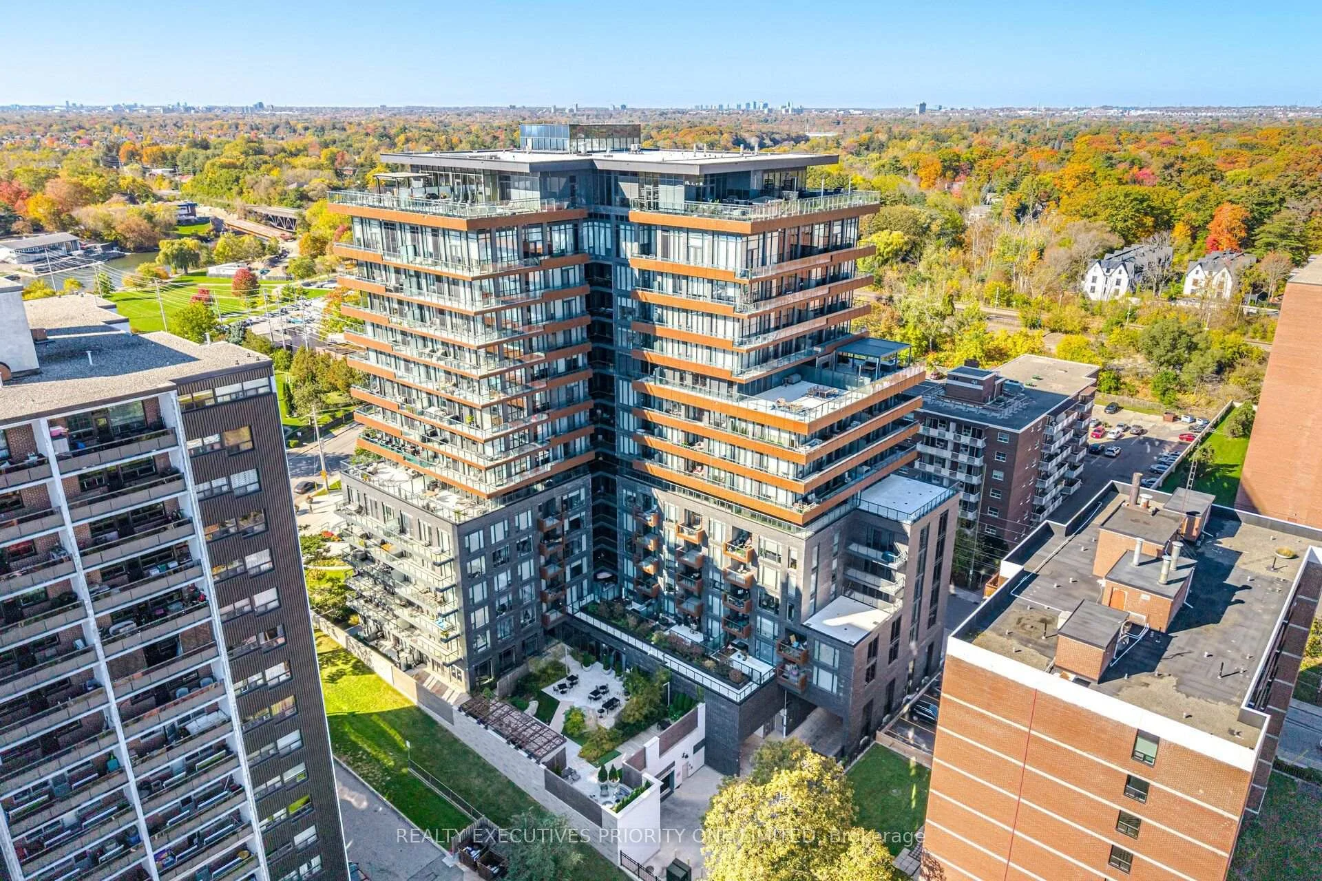 Photo 38 of Unit 601, 21 Park Street E, Mississauga, Port Credit — HOMEH