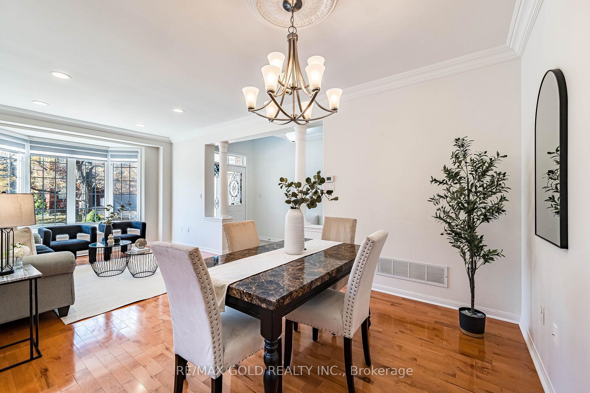 Photo 10 of 21 Mistybrook Crescent, Brampton, Fletcher's Meadow — HOMEH
