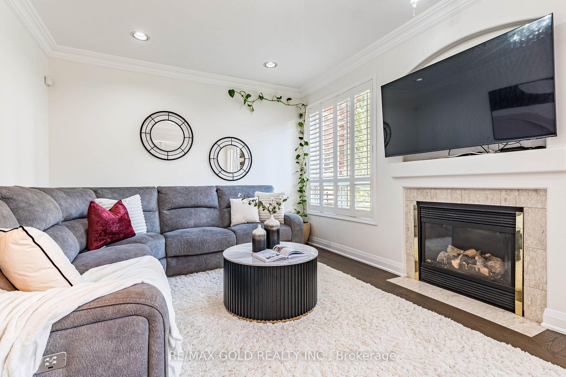 Photo 19 of 21 Mistybrook Crescent, Brampton, Fletcher's Meadow — HOMEH