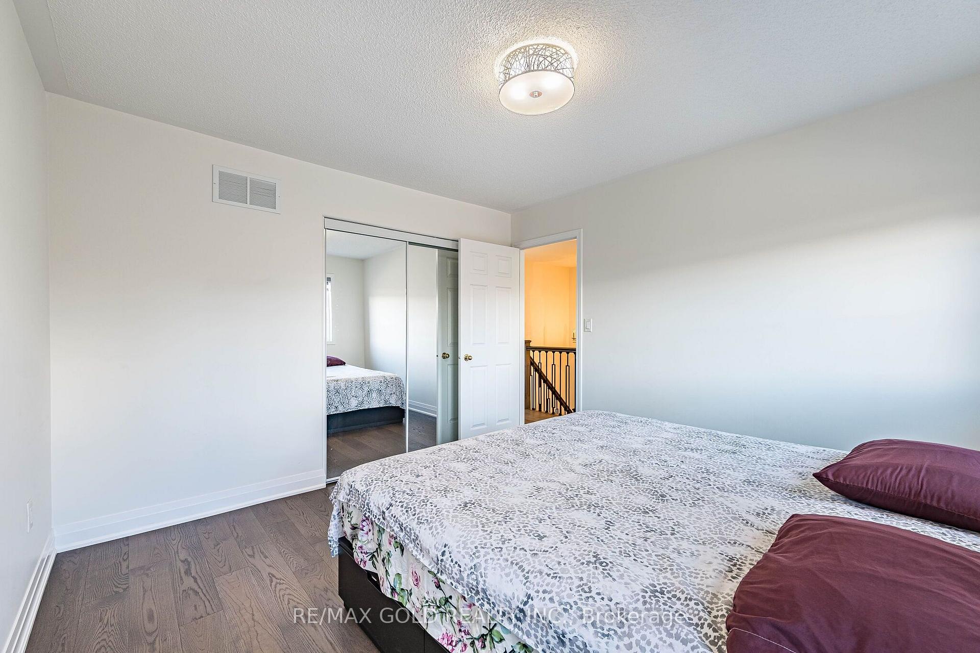 Photo 26 of 21 Mistybrook Crescent, Brampton, Fletcher's Meadow — HOMEH