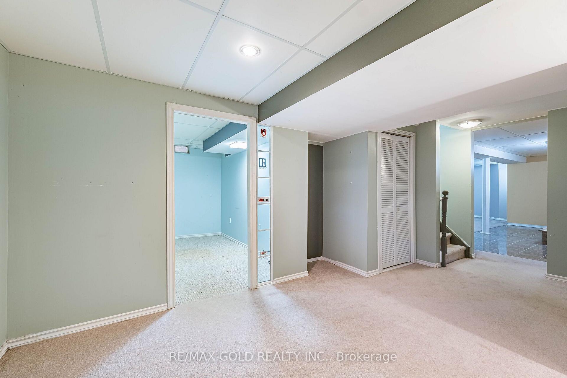 Photo 34 of 21 Mistybrook Crescent, Brampton, Fletcher's Meadow — HOMEH