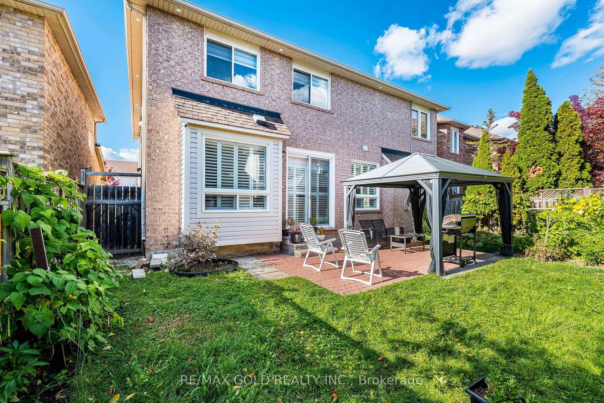 Photo 36 of 21 Mistybrook Crescent, Brampton, Fletcher's Meadow — HOMEH