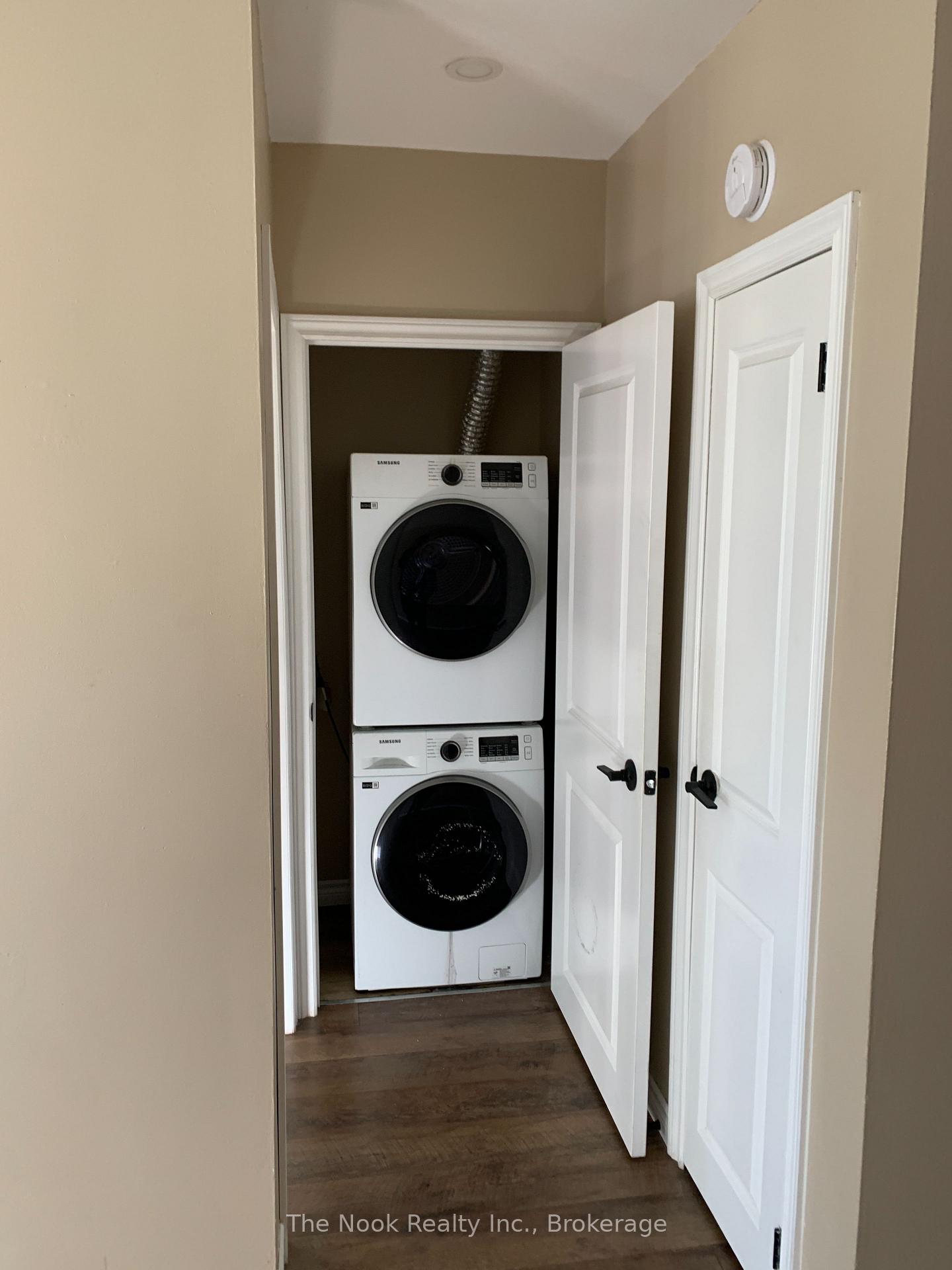 Photo 5 of Unit Upper, 210 Dovedale Drive, Whitby, Downtown Whitby — HOMEH