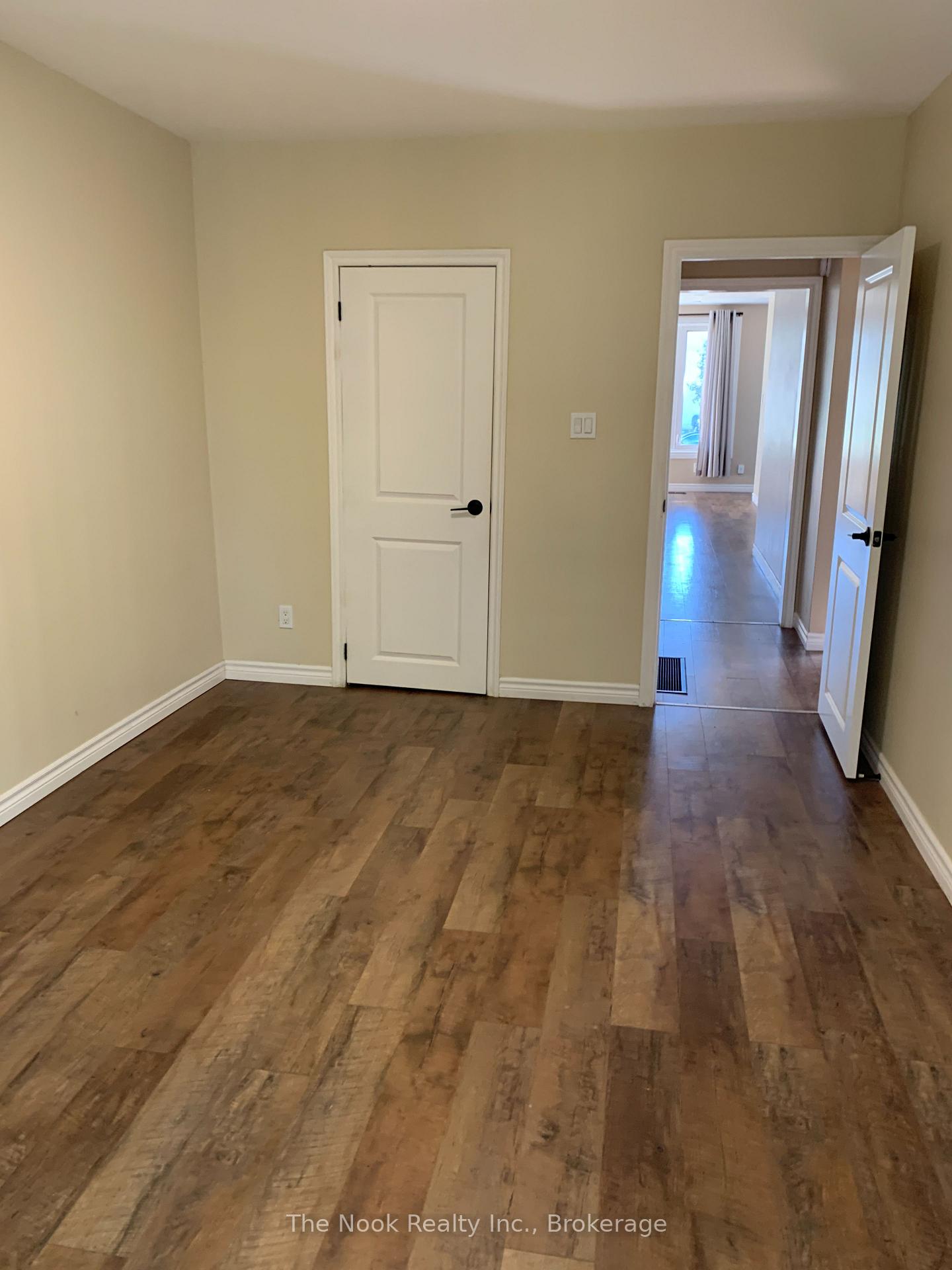 Photo 9 of Unit Upper, 210 Dovedale Drive, Whitby, Downtown Whitby — HOMEH
