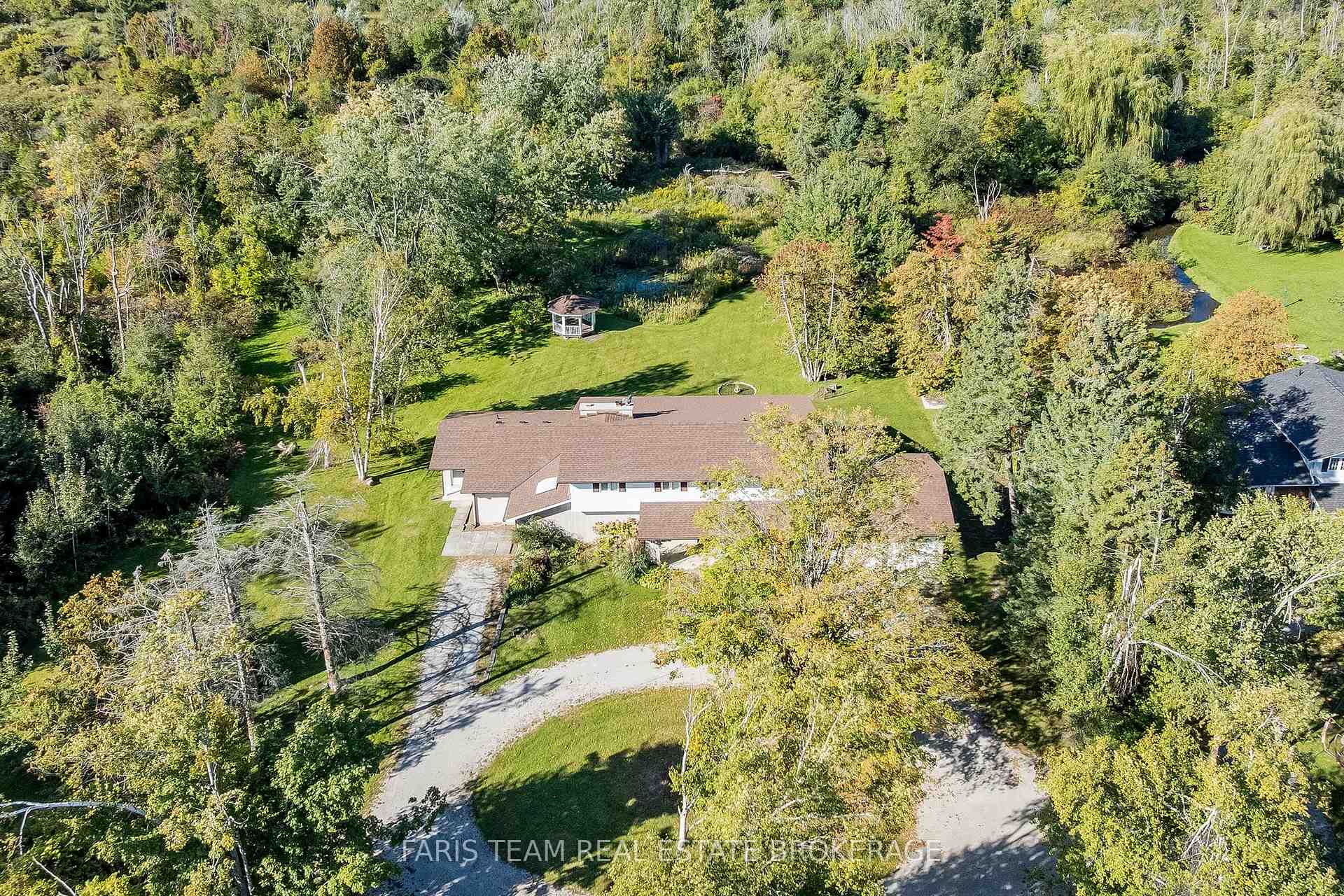Photo 2 of 40 Stunden Lane, Barrie, Painswick South — HOMEH
