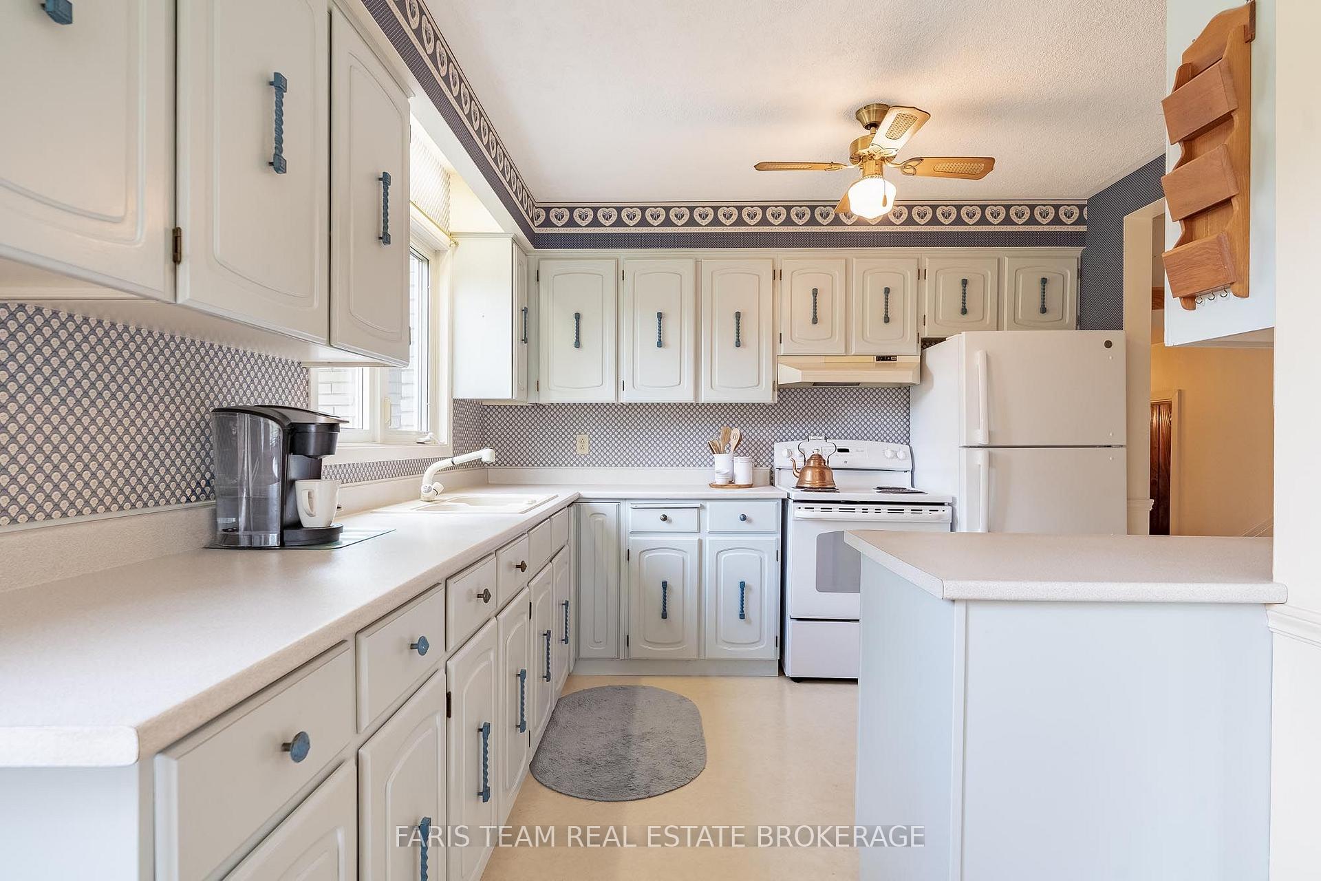Photo 7 of 40 Stunden Lane, Barrie, Painswick South — HOMEH