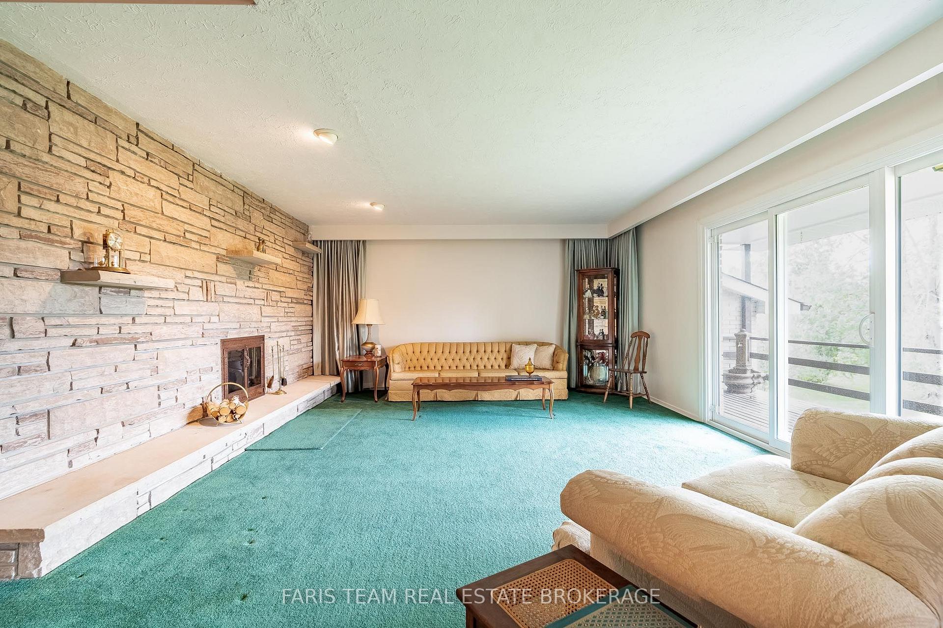Photo 10 of 40 Stunden Lane, Barrie, Painswick South — HOMEH