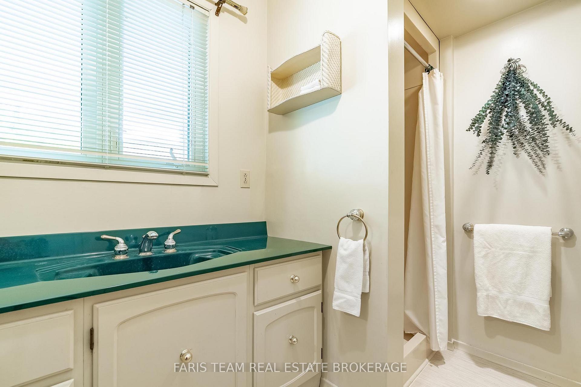 Photo 13 of 40 Stunden Lane, Barrie, Painswick South — HOMEH