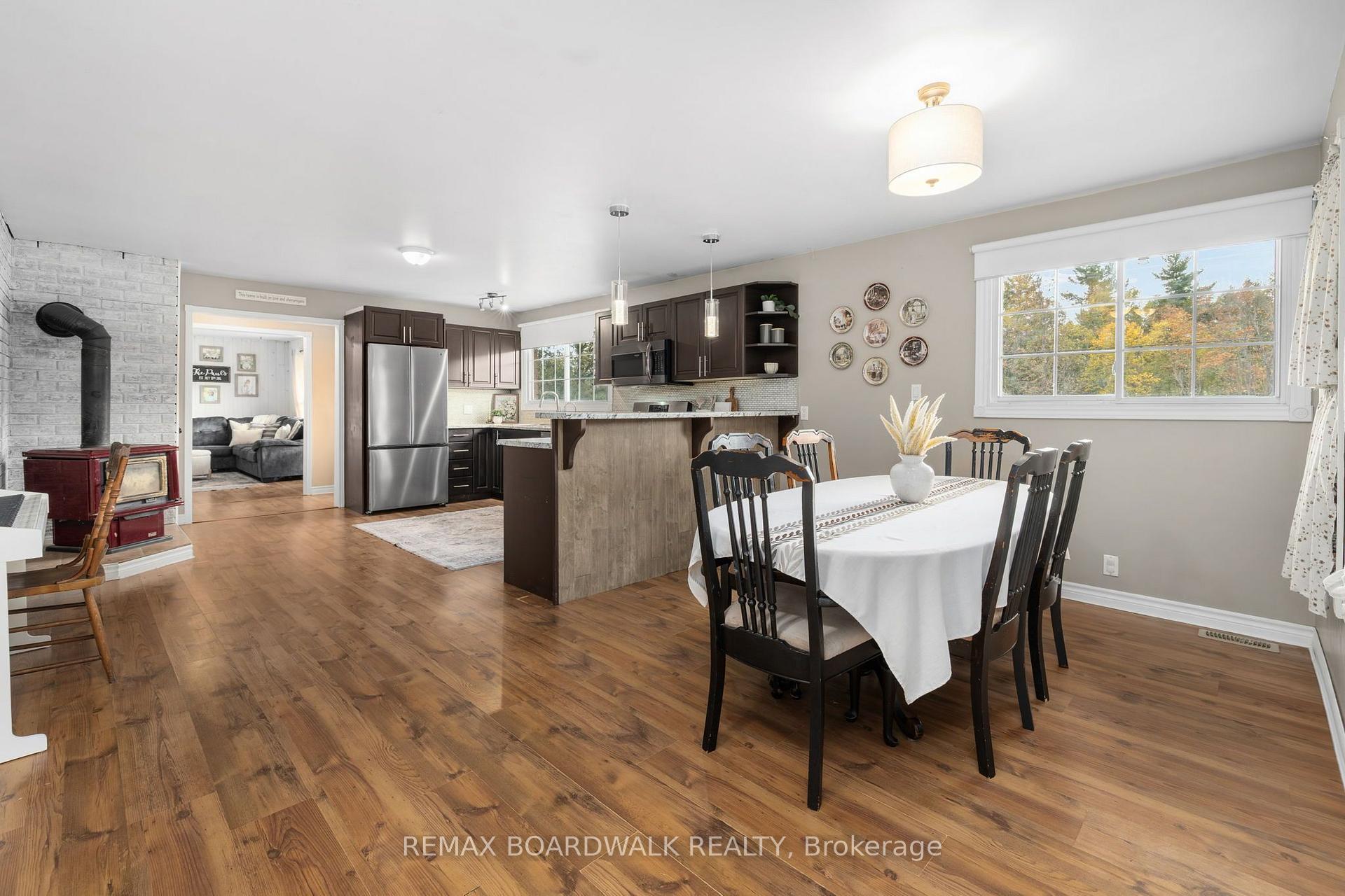 Photo 7 of 456 Mcveigh Road, Tay Valley, Bathurst/Burgess & Sherbrooke (Bathurst) Twp — HOMEH