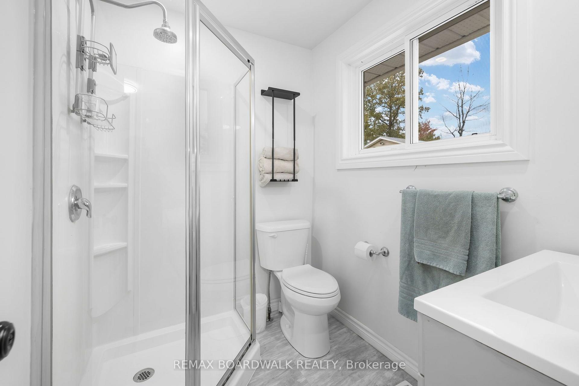 Photo 18 of 456 Mcveigh Road, Tay Valley, Bathurst/Burgess & Sherbrooke (Bathurst) Twp — HOMEH