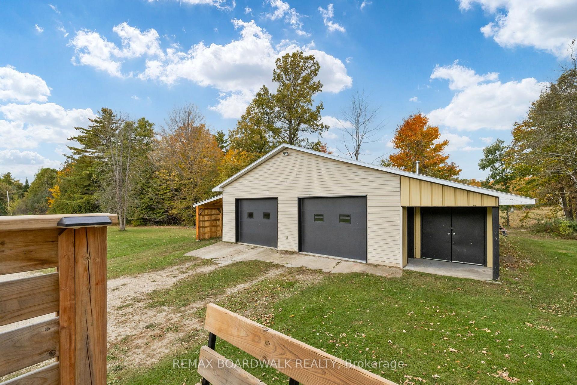 Photo 24 of 456 Mcveigh Road, Tay Valley, Bathurst/Burgess & Sherbrooke (Bathurst) Twp — HOMEH