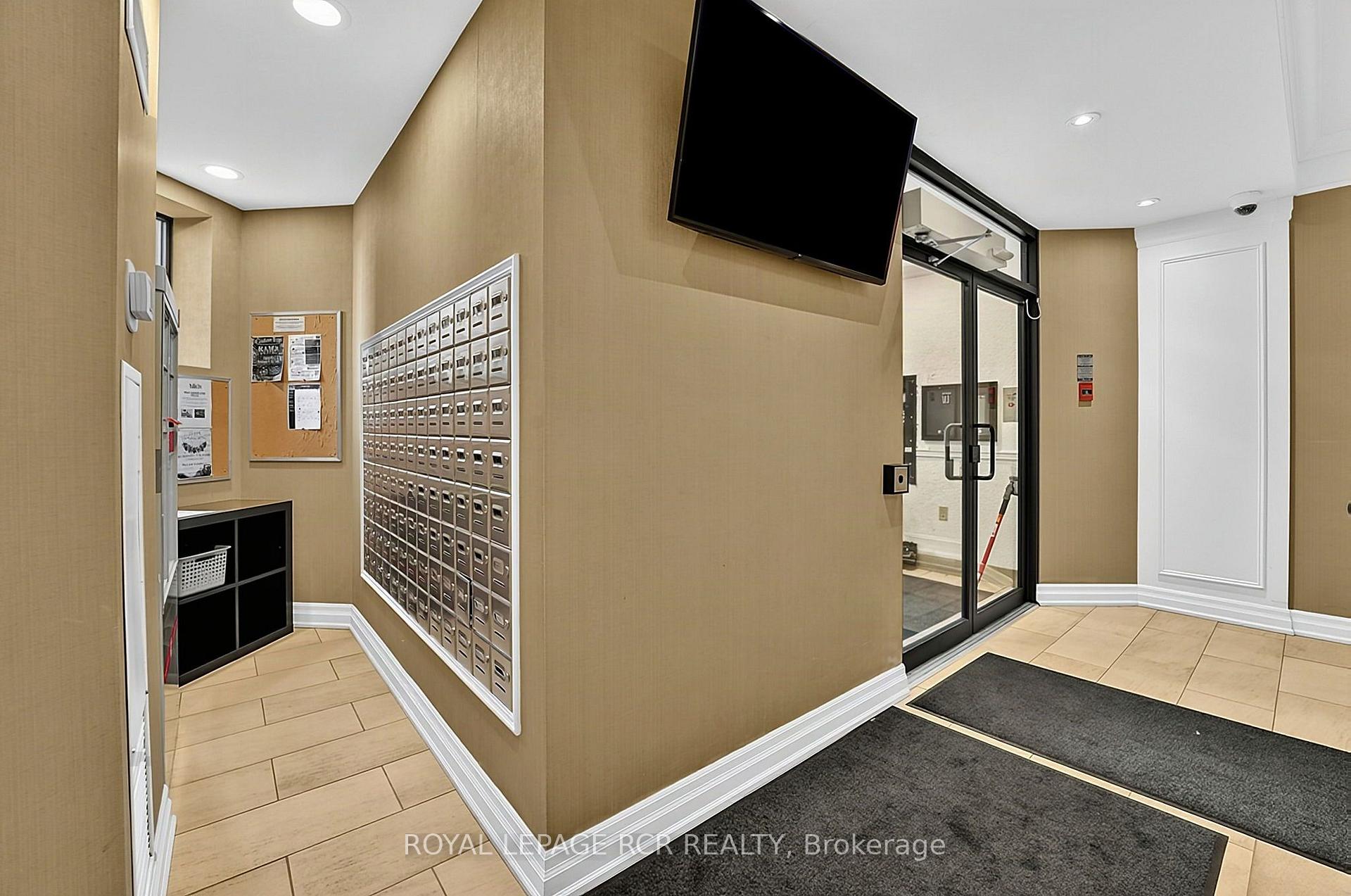 Photo 7 of Unit 507, 5 Weldrick Road W, Richmond Hill, North Richvale — HOMEH
