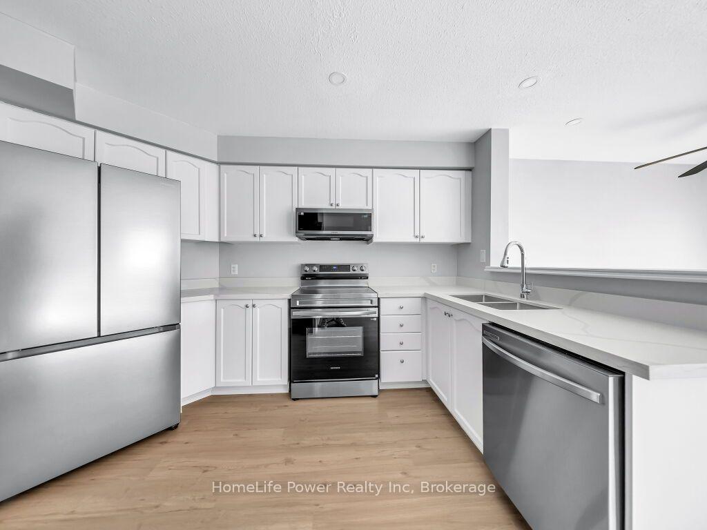 Photo 9 of 39 Reistview Street, Kitchener, Larentian West — HOMEH