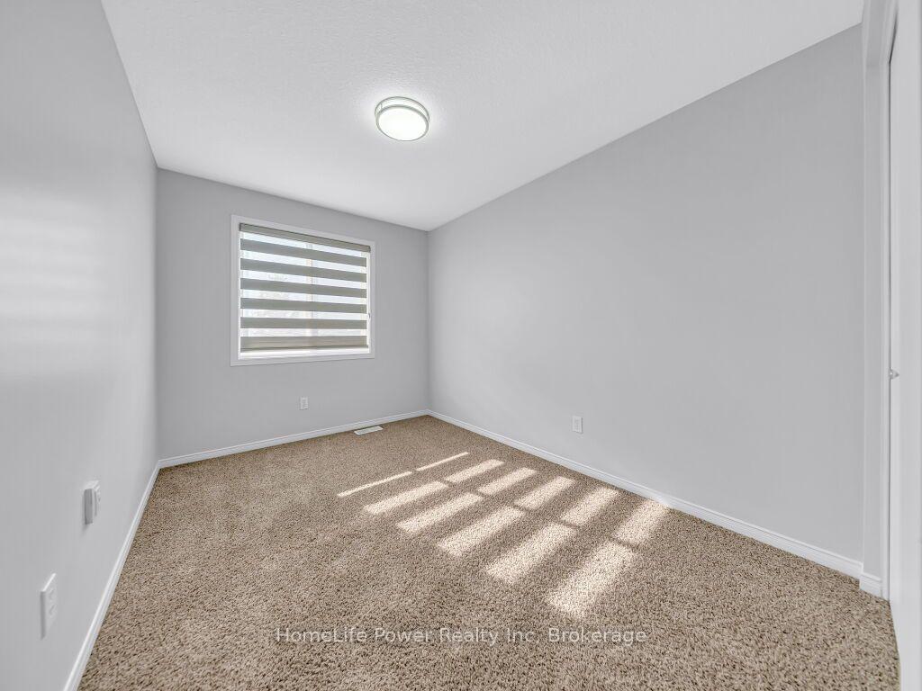 Photo 19 of 39 Reistview Street, Kitchener, Larentian West — HOMEH