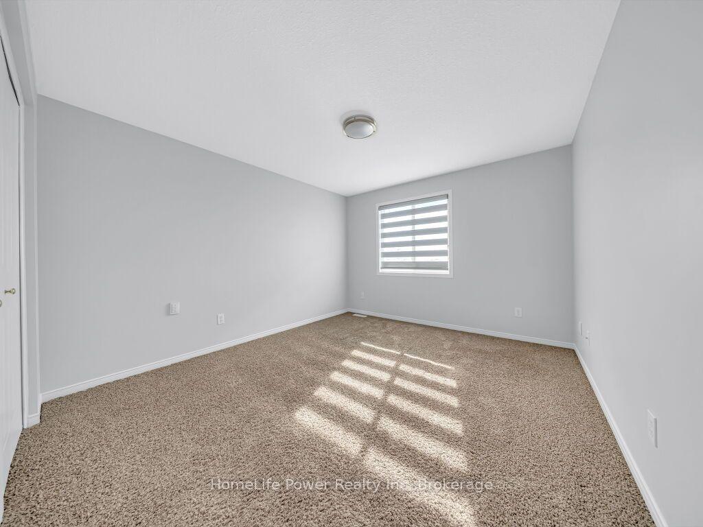 Photo 21 of 39 Reistview Street, Kitchener, Larentian West — HOMEH