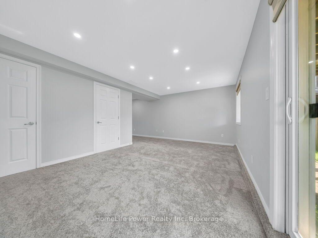Photo 30 of 39 Reistview Street, Kitchener, Larentian West — HOMEH