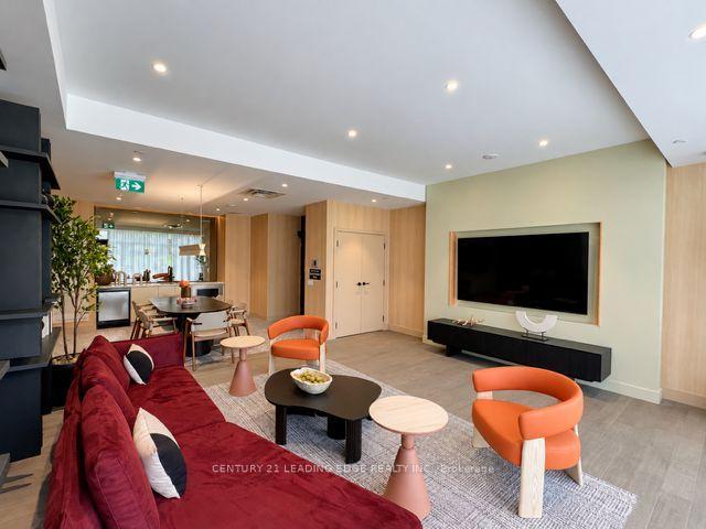 Photo 21 of Unit 706, 3008 William Cutmore Boulevard, Oakville, Joshua Meadows — HOMEH