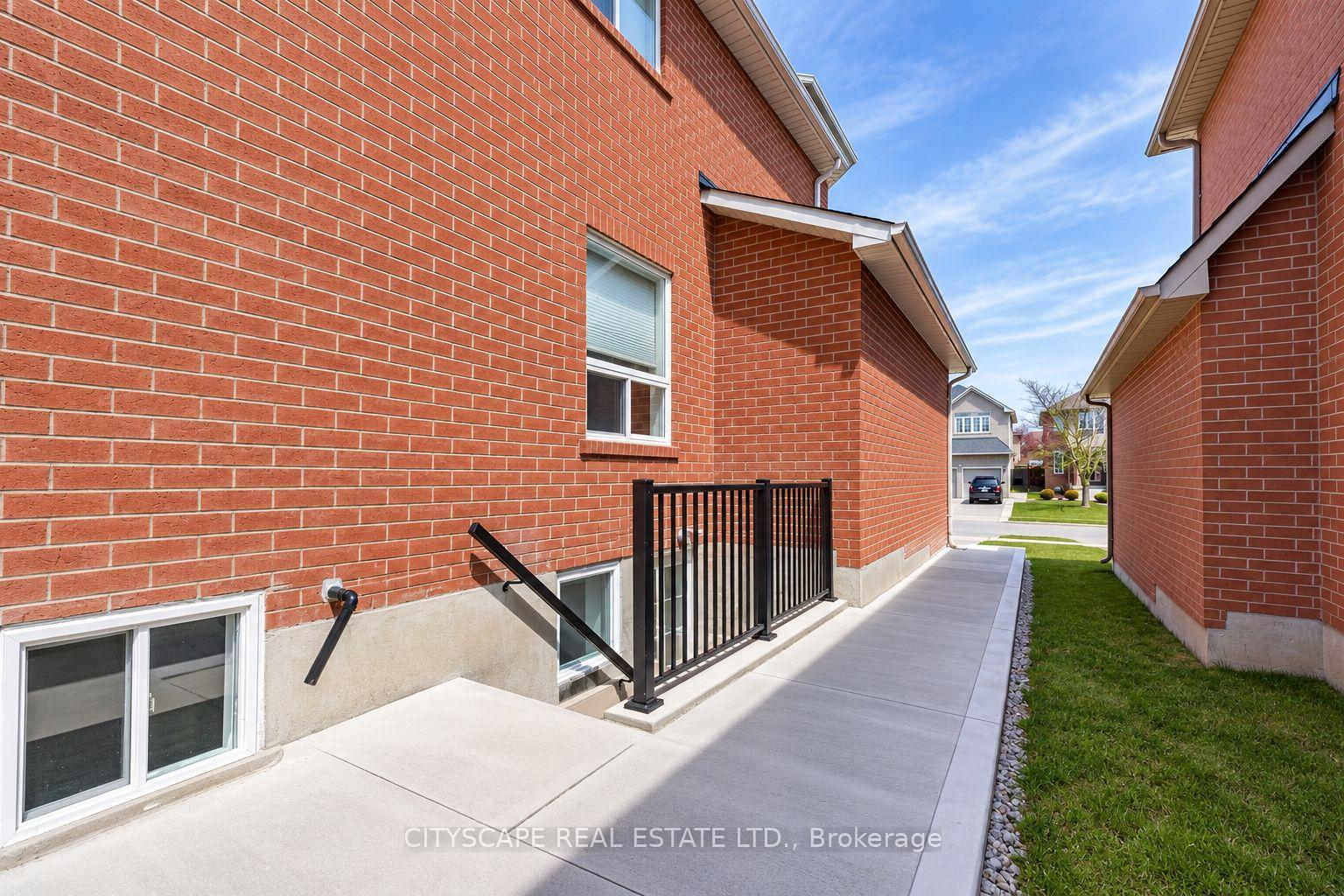 Photo 2 of Unit Bsmt, 50 Humberside Avenue, Brampton, Snelgrove — HOMEH