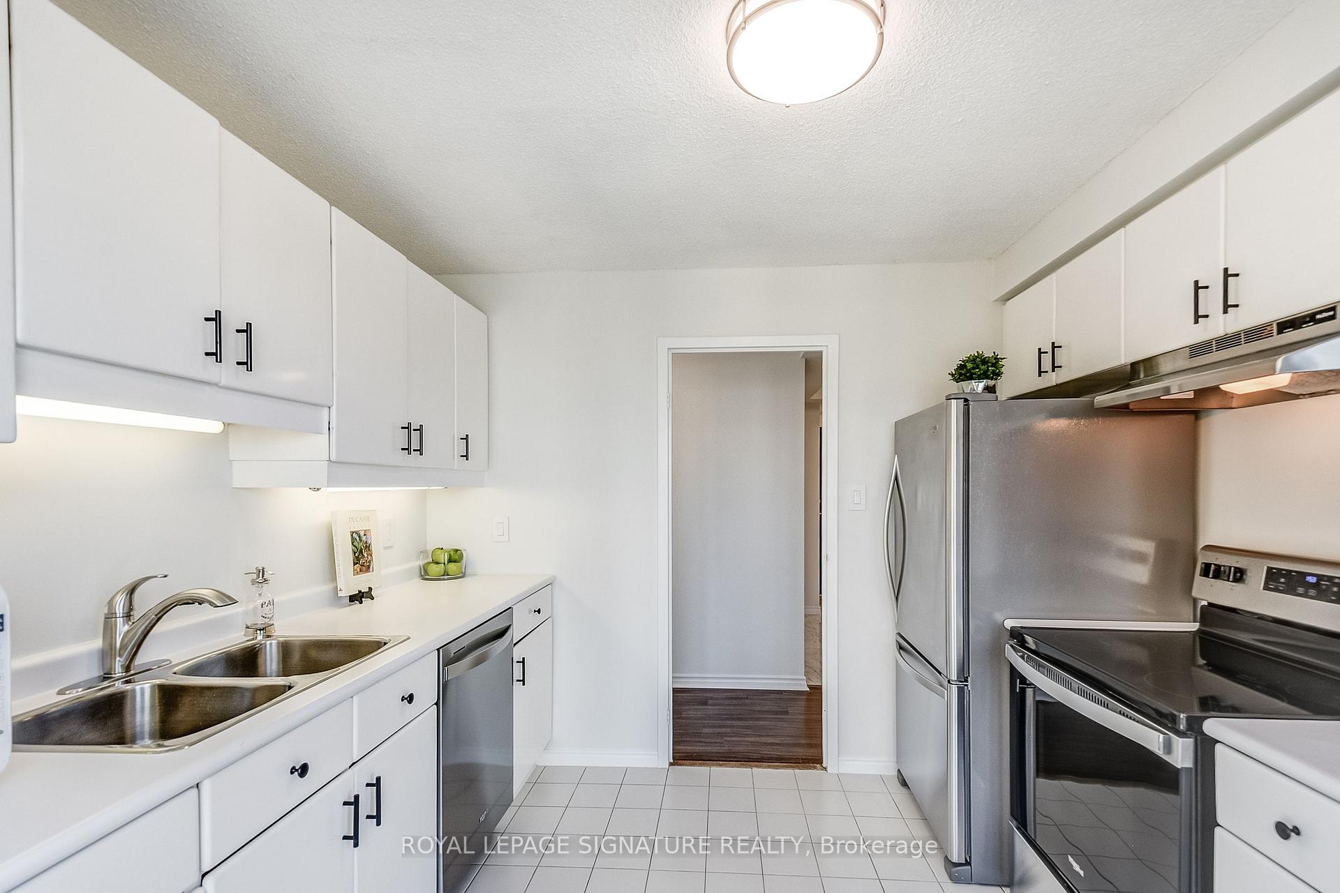 Photo 12 of Unit 3111, 10 Yonge Street, Toronto, Waterfront Communities — HOMEH