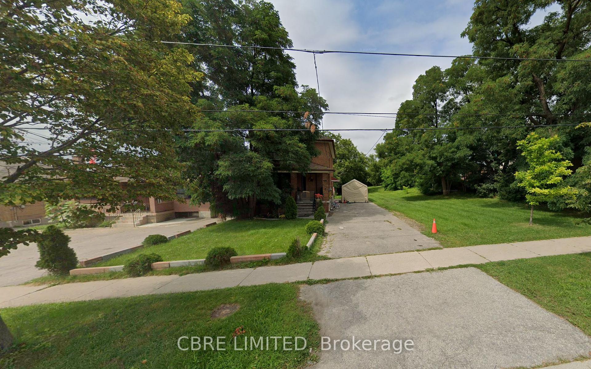 Photo 2 of 444-450 Rustic Road, North York, Maple Leaf — HOMEH