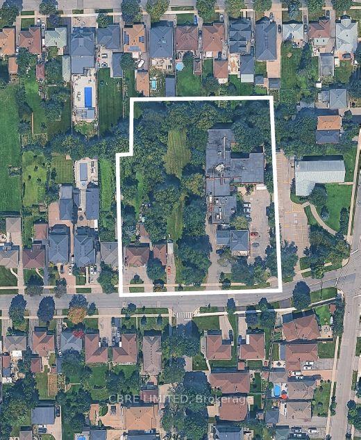 Photo 13 of 444-450 Rustic Road, North York, Maple Leaf — HOMEH