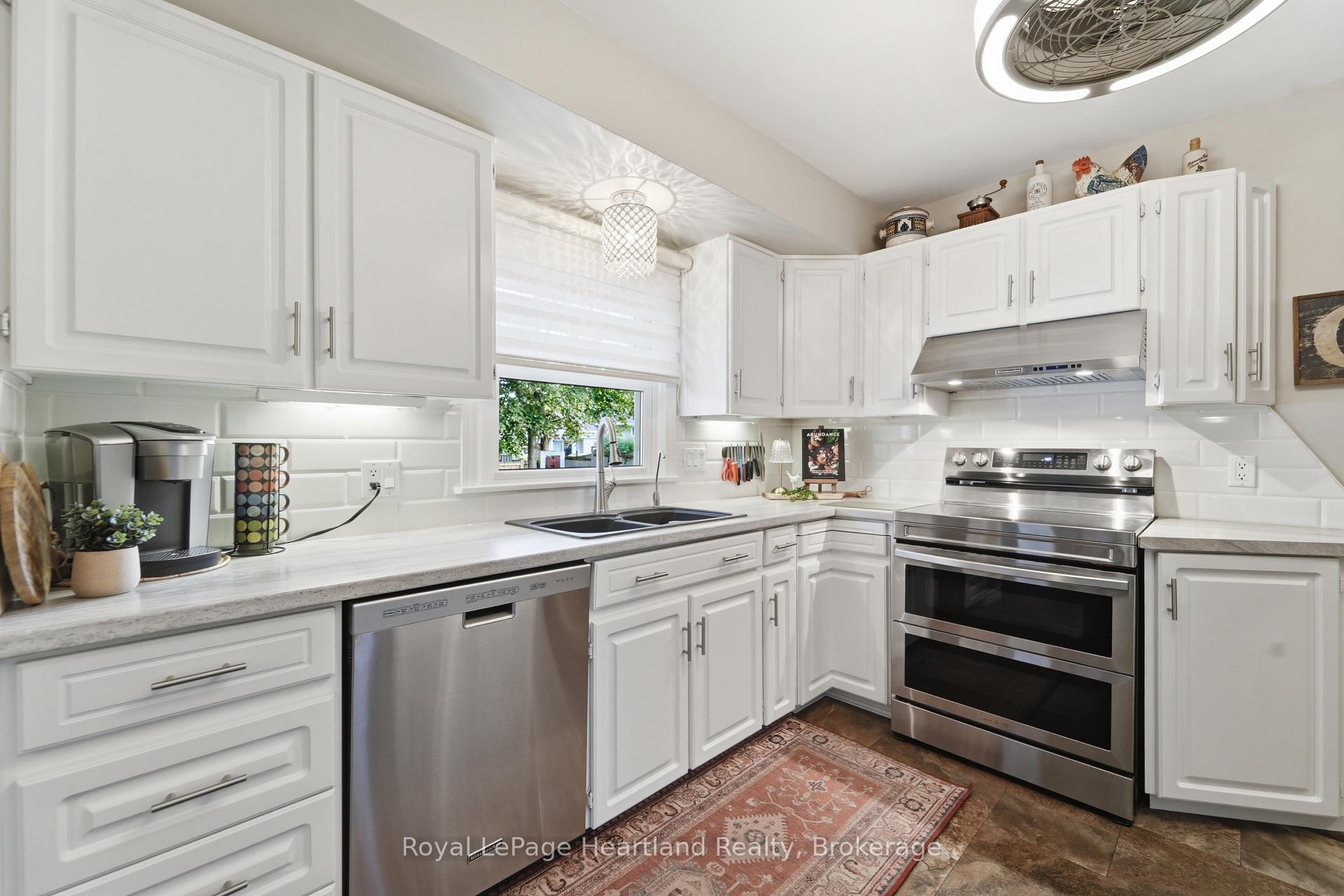 Photo 13 of 257 Eldon Street, Goderich, Goderich (Town) — HOMEH