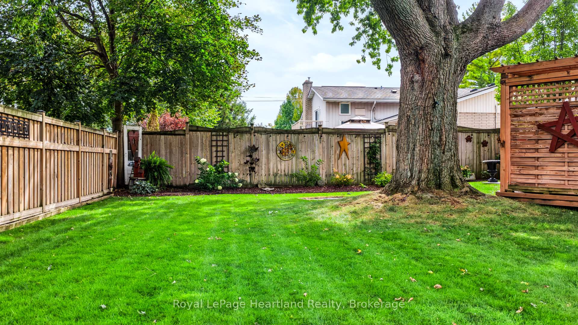 Photo 38 of 257 Eldon Street, Goderich, Goderich (Town) — HOMEH