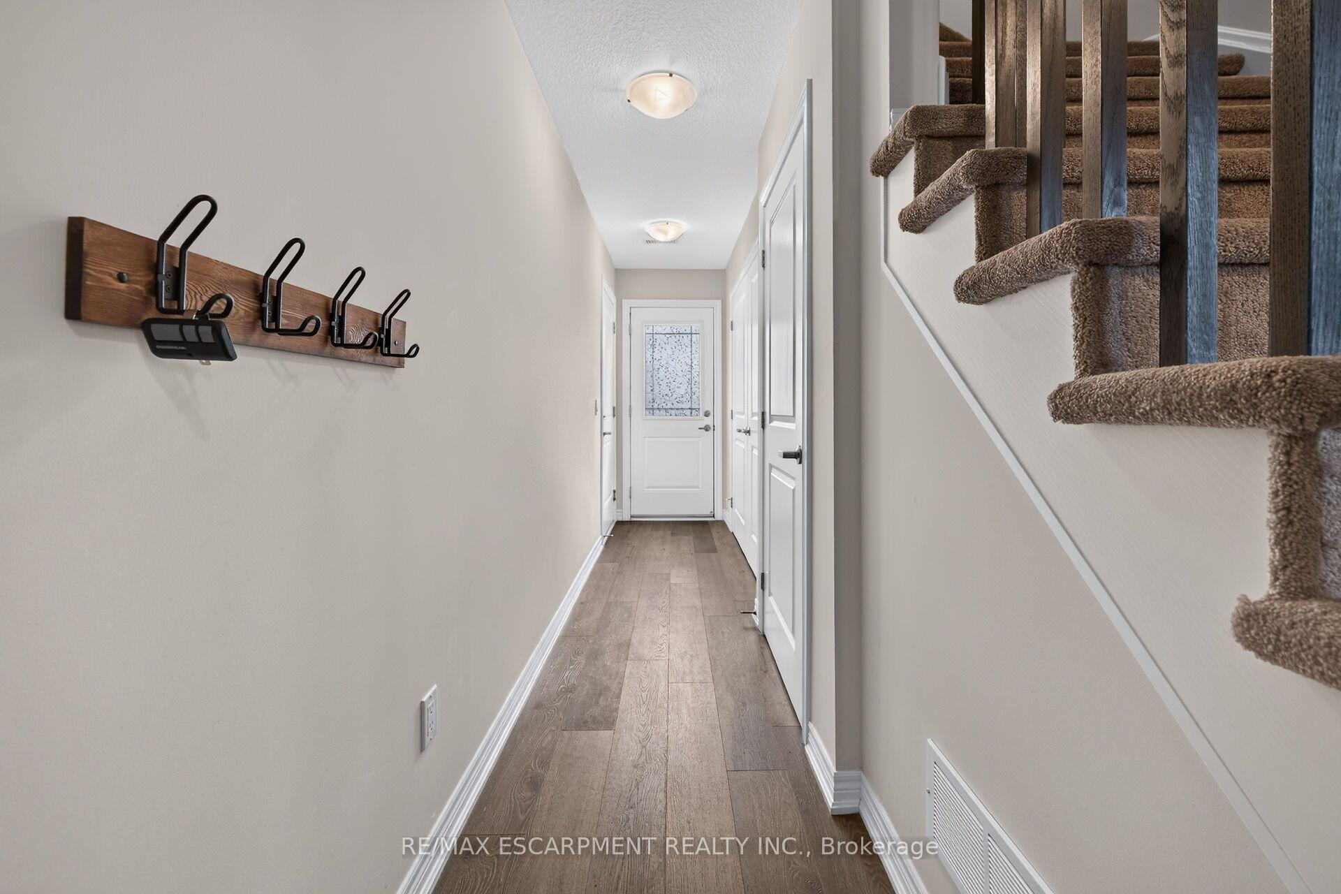 Photo 5 of Unit 51, 19 Picardy Drive, Hamilton, Stoney Creek Mountain — HOMEH