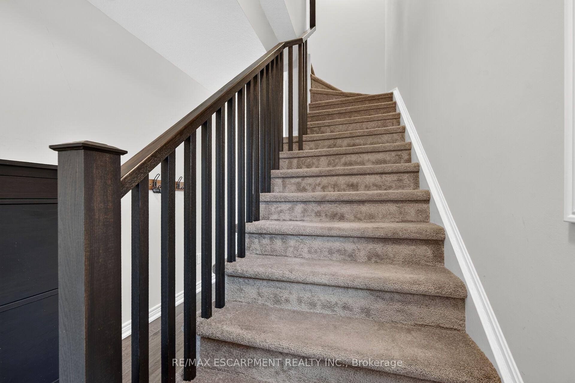 Photo 9 of Unit 51, 19 Picardy Drive, Hamilton, Stoney Creek Mountain — HOMEH