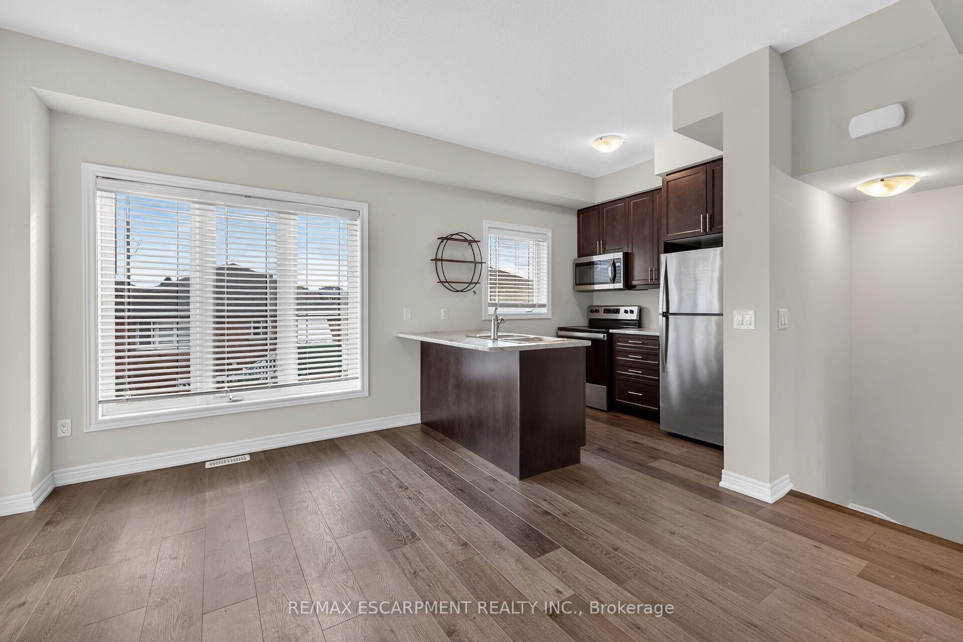 Photo 12 of Unit 51, 19 Picardy Drive, Hamilton, Stoney Creek Mountain — HOMEH