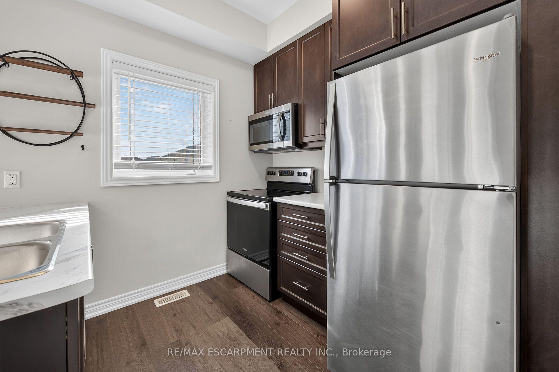 Photo 16 of Unit 51, 19 Picardy Drive, Hamilton, Stoney Creek Mountain — HOMEH