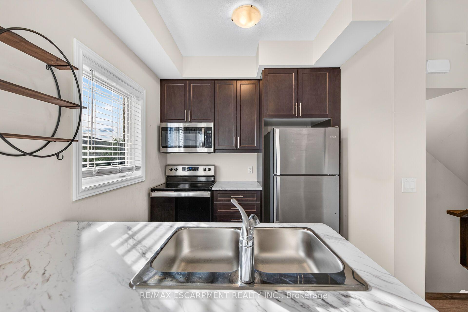 Photo 17 of Unit 51, 19 Picardy Drive, Hamilton, Stoney Creek Mountain — HOMEH