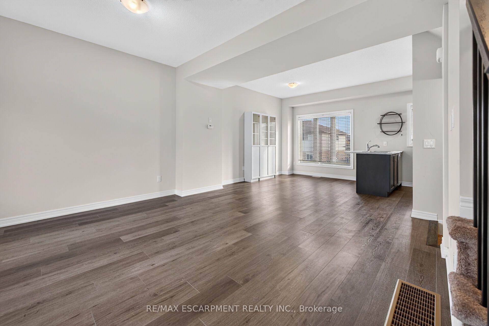 Photo 24 of Unit 51, 19 Picardy Drive, Hamilton, Stoney Creek Mountain — HOMEH