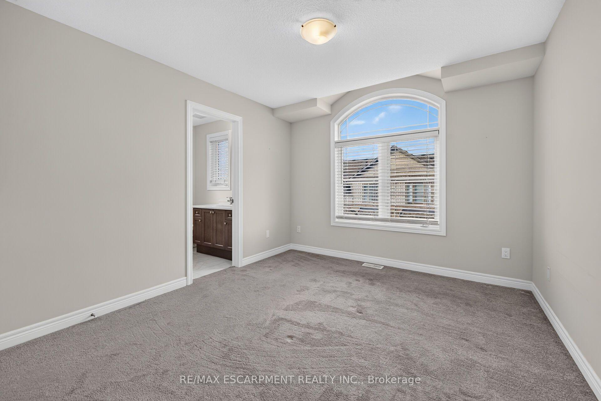 Photo 32 of Unit 51, 19 Picardy Drive, Hamilton, Stoney Creek Mountain — HOMEH