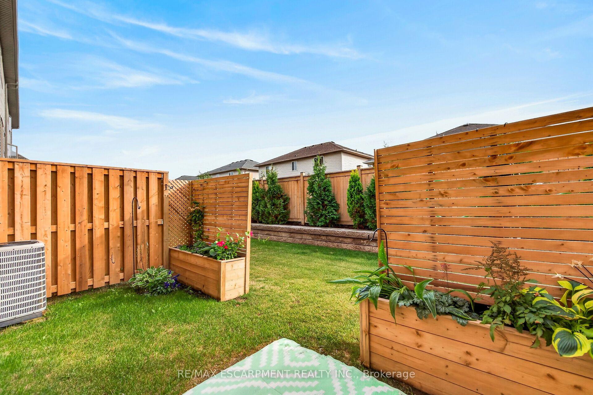 Photo 40 of Unit 51, 19 Picardy Drive, Hamilton, Stoney Creek Mountain — HOMEH