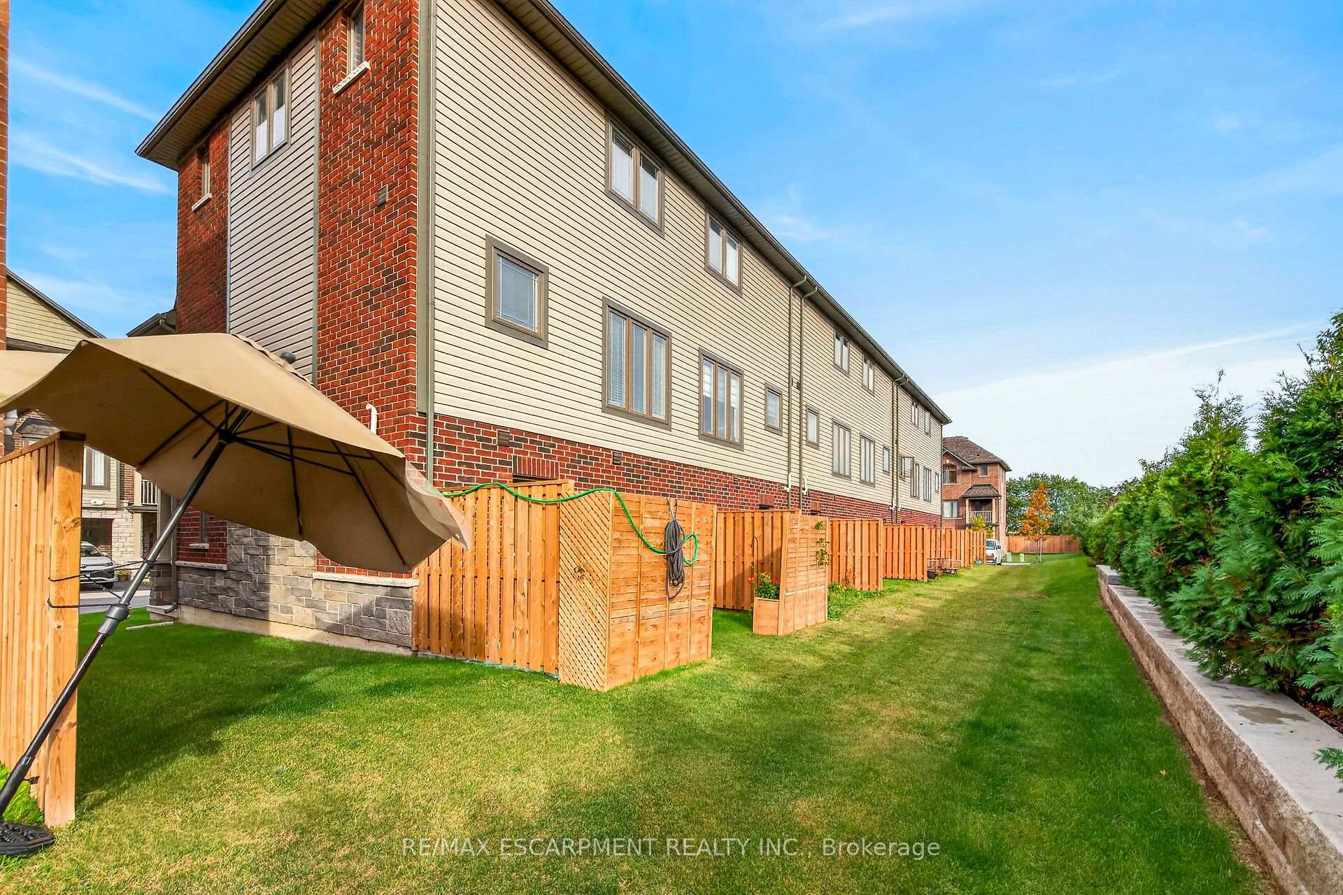 Photo 47 of Unit 51, 19 Picardy Drive, Hamilton, Stoney Creek Mountain — HOMEH