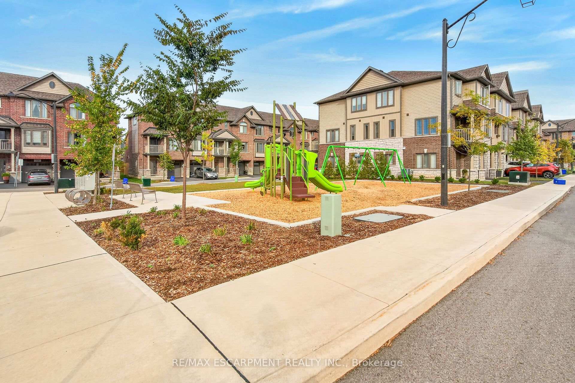 Photo 50 of Unit 51, 19 Picardy Drive, Hamilton, Stoney Creek Mountain — HOMEH