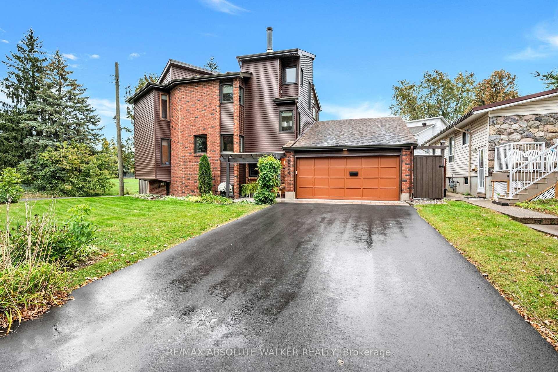 Photo 1 of 2824 Haughton Avenue, Ottawa, Britannia — HOMEH