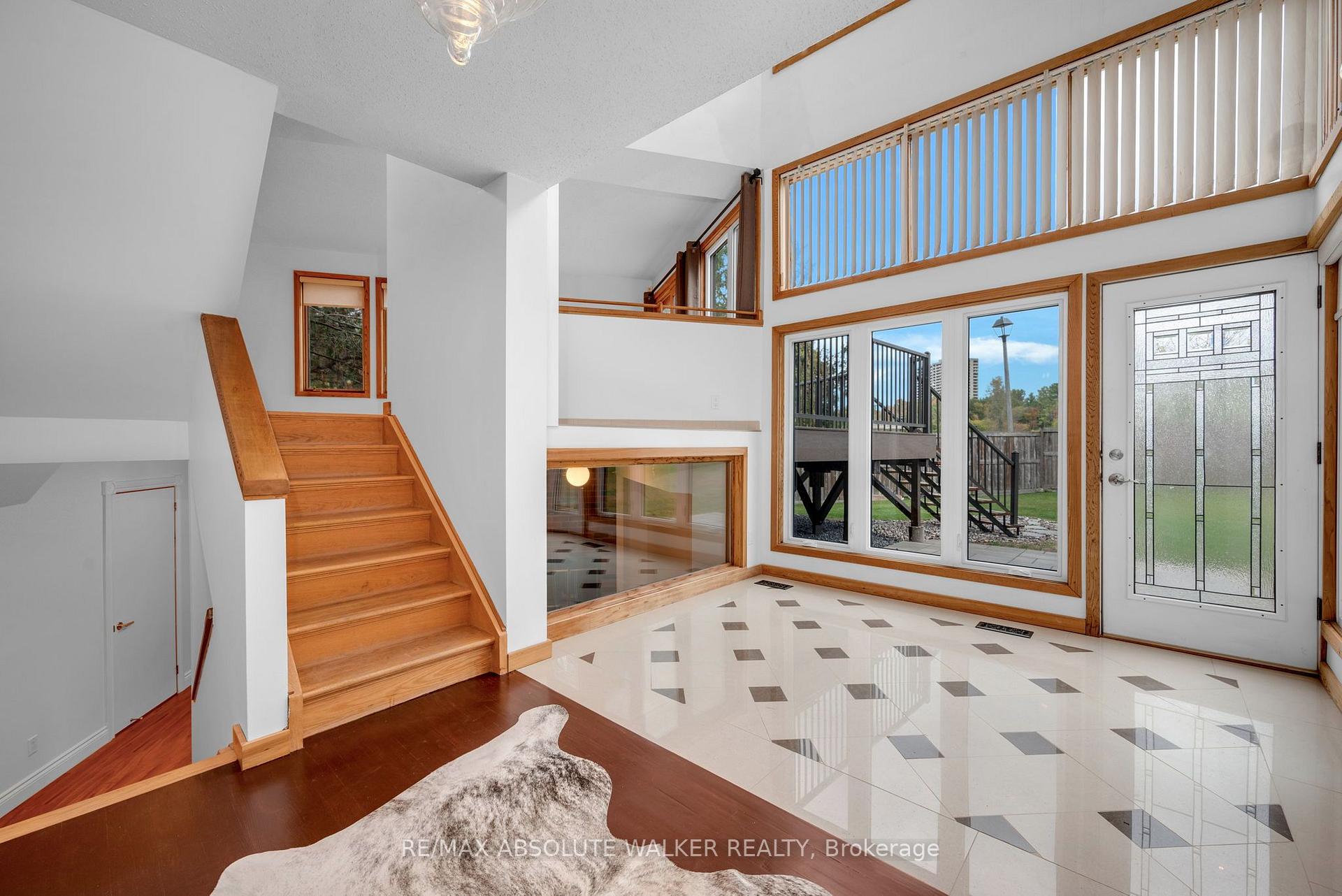 Photo 5 of 2824 Haughton Avenue, Ottawa, Britannia — HOMEH