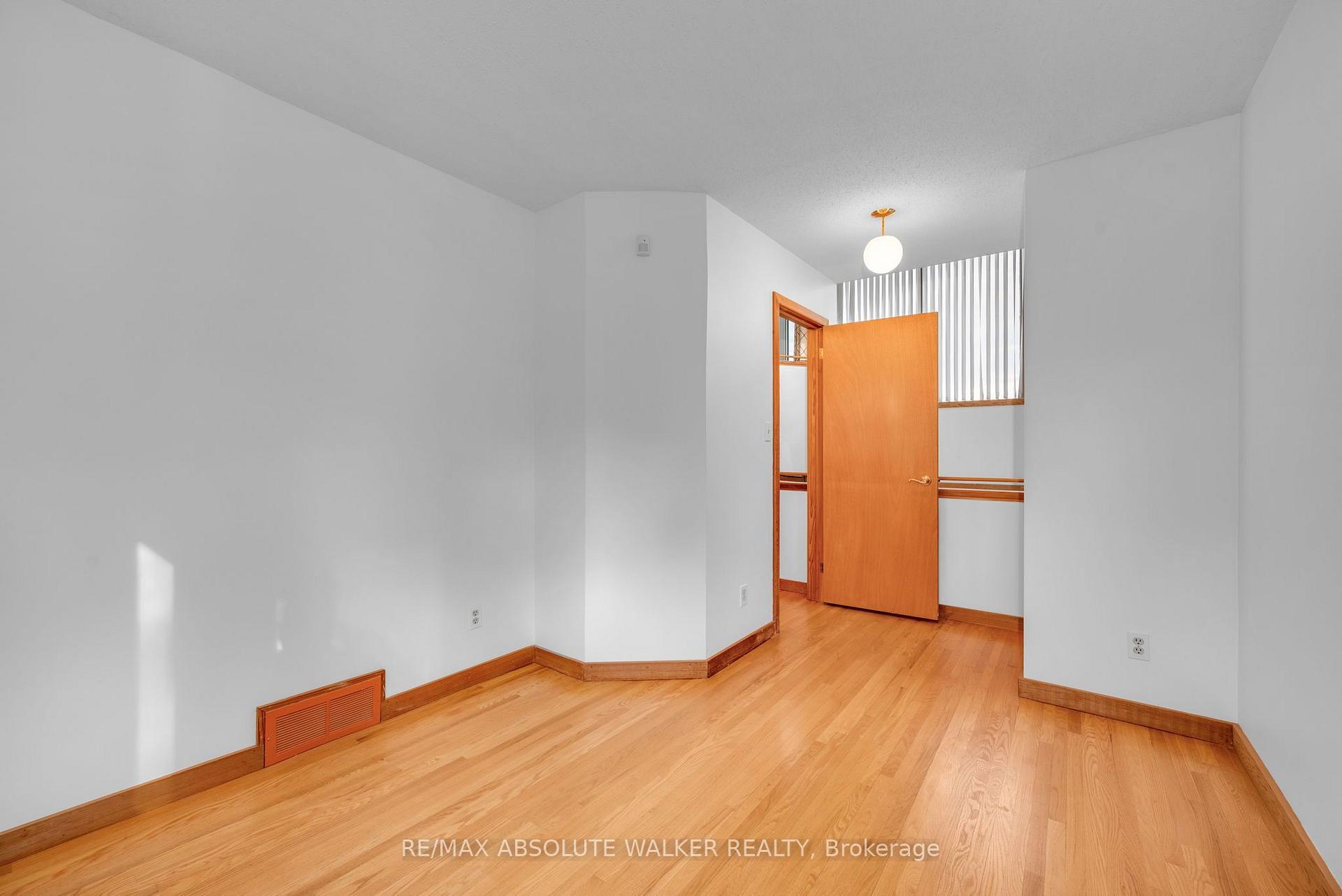 Photo 19 of 2824 Haughton Avenue, Ottawa, Britannia — HOMEH