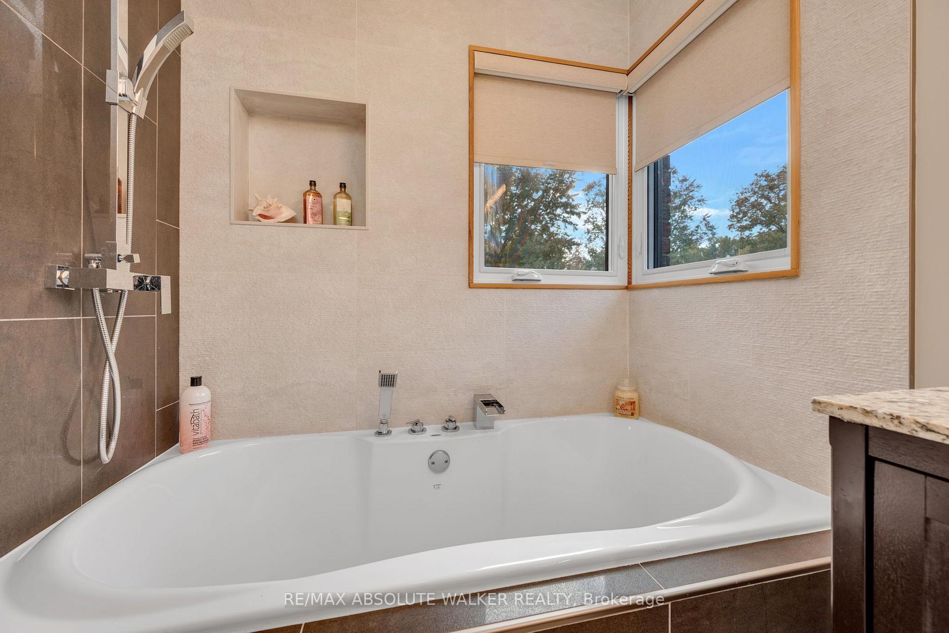 Photo 25 of 2824 Haughton Avenue, Ottawa, Britannia — HOMEH