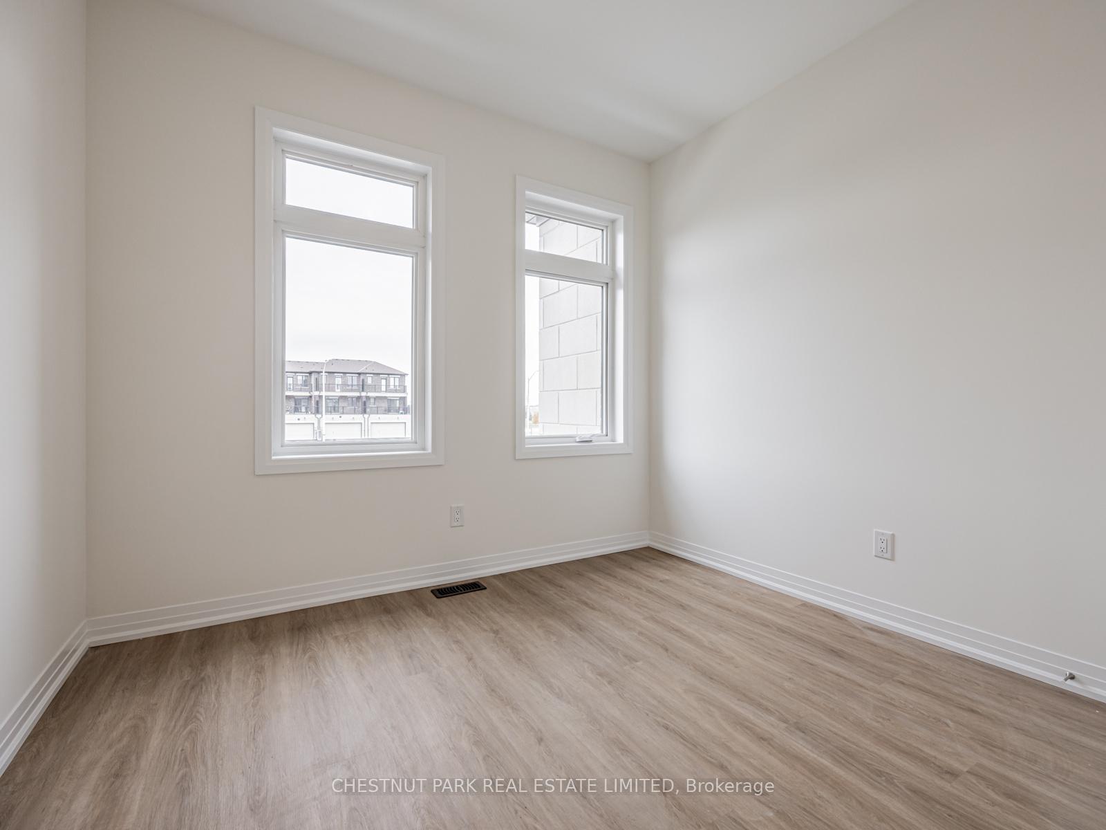 Photo 28 of 41 Robert Eaton Avenue, Markham, Middlefield — HOMEH