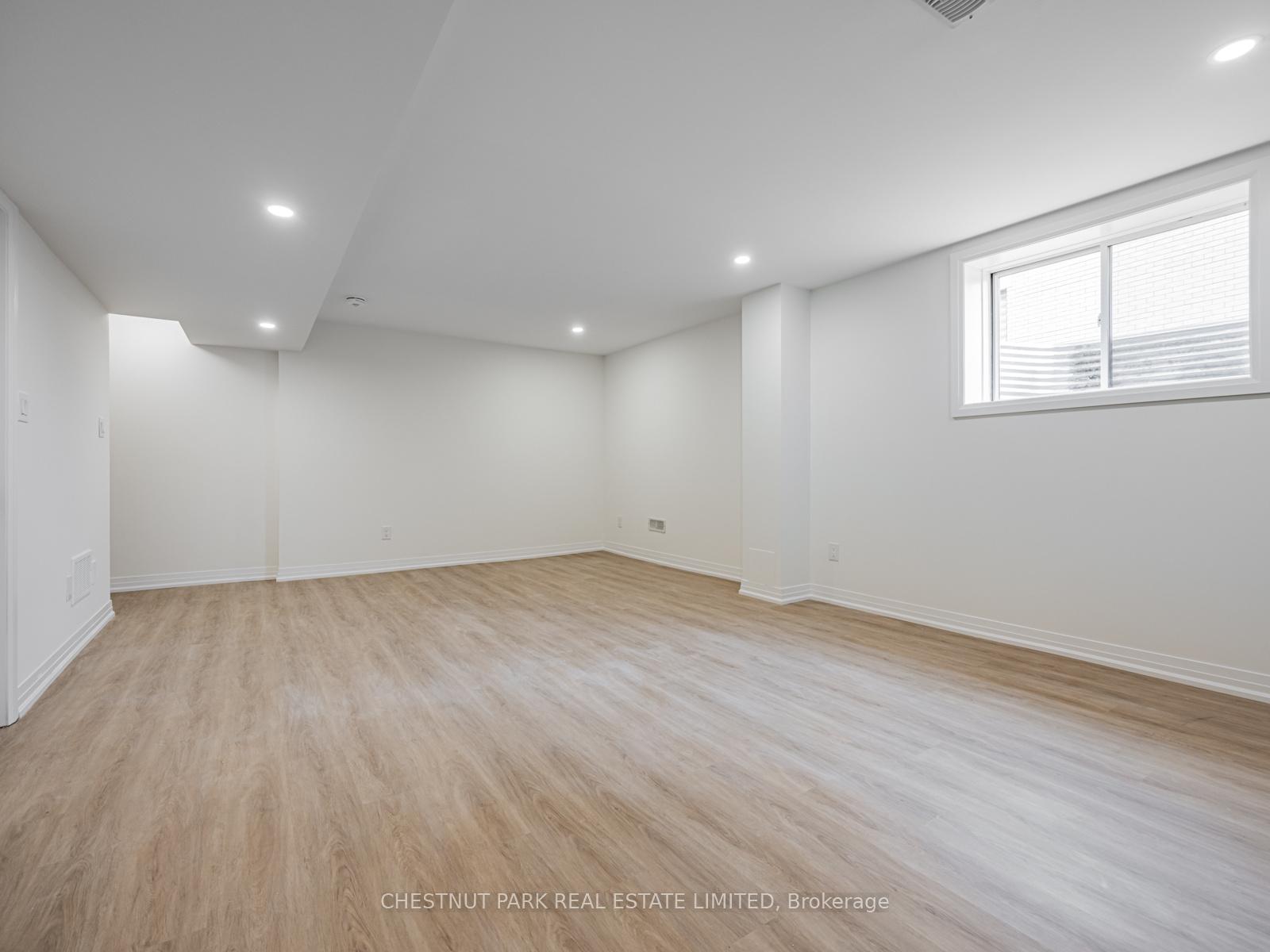 Photo 33 of 41 Robert Eaton Avenue, Markham, Middlefield — HOMEH