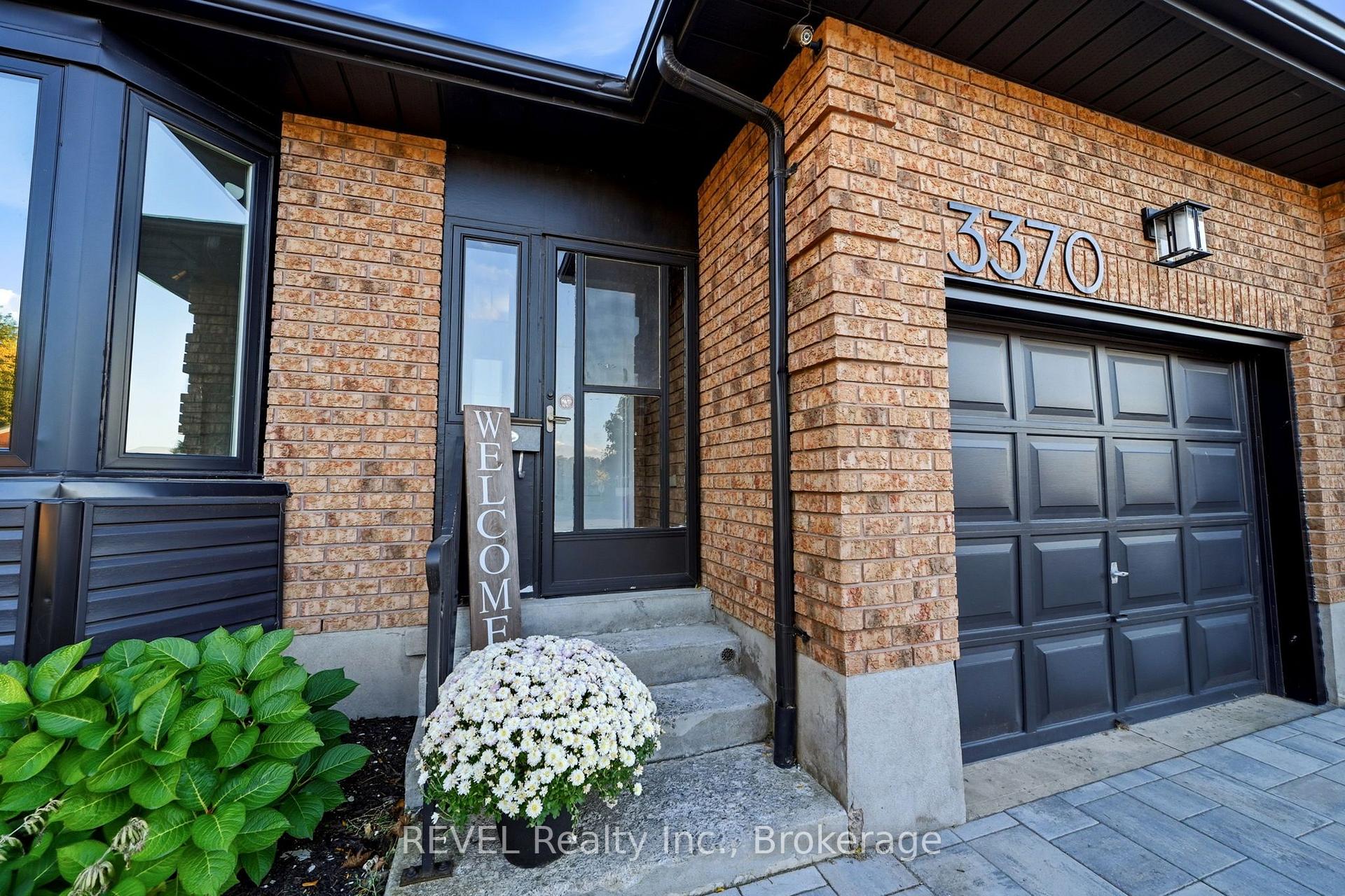 Photo 4 of 3370 Cardinal Drive, Niagara Falls, Mt. Carmel — HOMEH