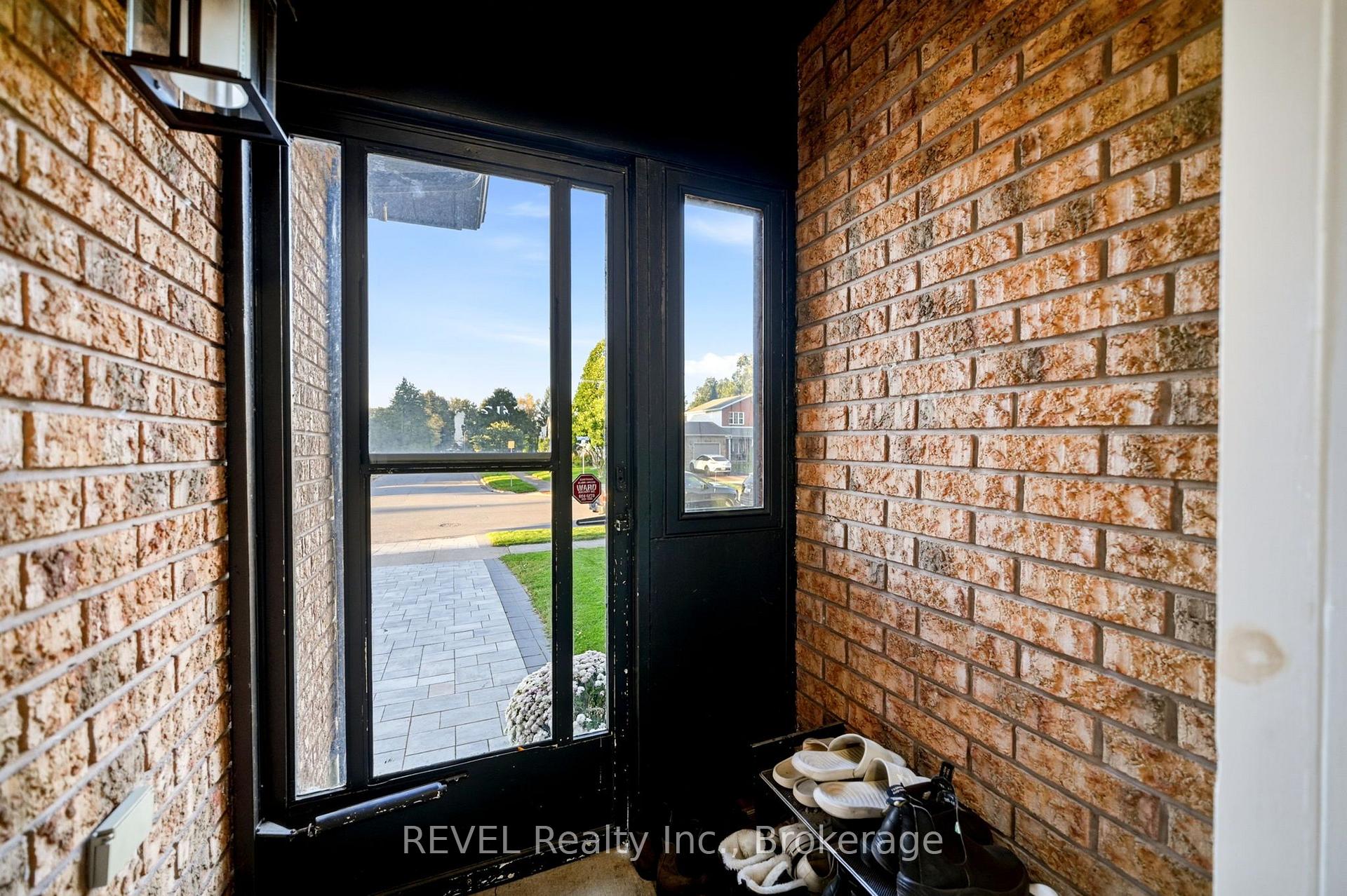 Photo 6 of 3370 Cardinal Drive, Niagara Falls, Mt. Carmel — HOMEH