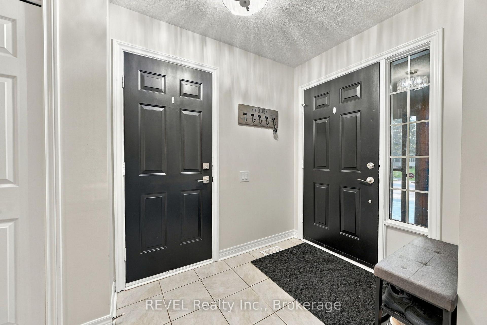 Photo 7 of 3370 Cardinal Drive, Niagara Falls, Mt. Carmel — HOMEH