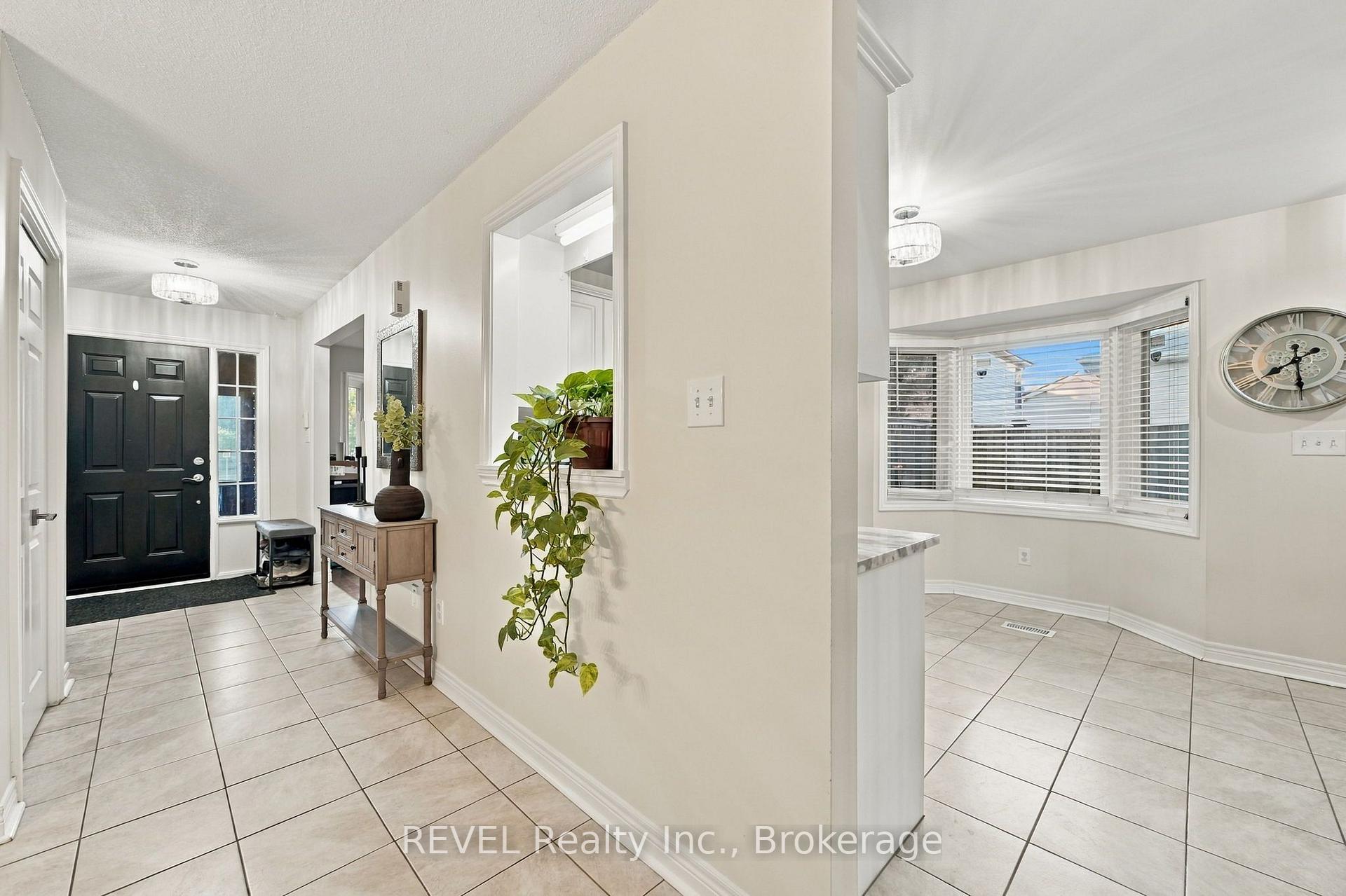 Photo 12 of 3370 Cardinal Drive, Niagara Falls, Mt. Carmel — HOMEH