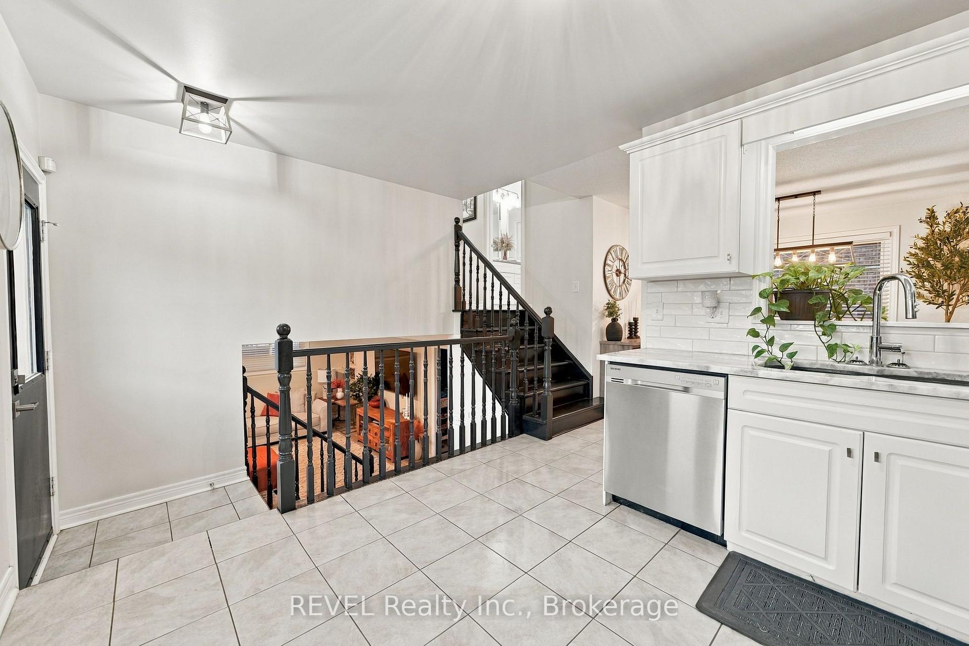 Photo 19 of 3370 Cardinal Drive, Niagara Falls, Mt. Carmel — HOMEH