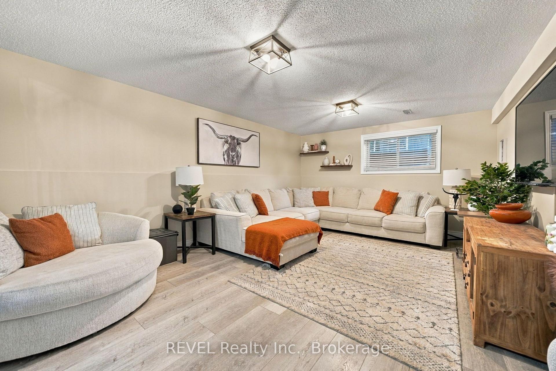 Photo 24 of 3370 Cardinal Drive, Niagara Falls, Mt. Carmel — HOMEH