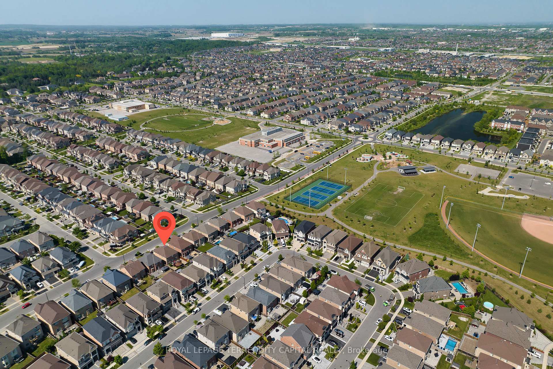 Photo 4 of 277 Chatfield Drive, Vaughan, Vellore Village — HOMEH
